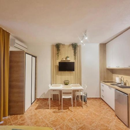 Studio Apartman Na Plazi Рафаїловичі Екстер'єр фото